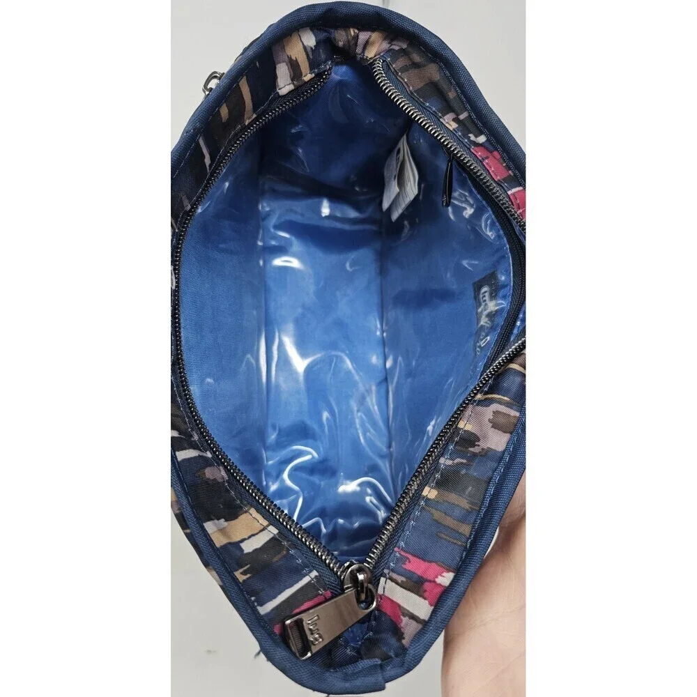 Lug Parasail Makeup Pouch Cosmetic Case Riverwalk Navy Pattern